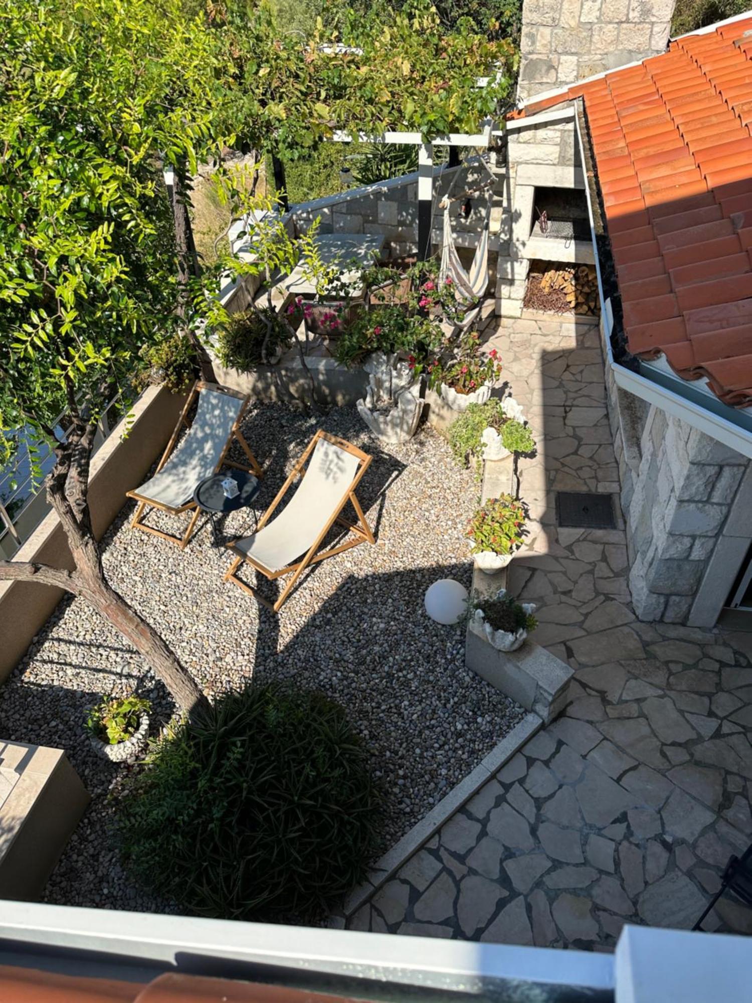 Romantic Stone- Studio Apartman Омиш Экстерьер фото